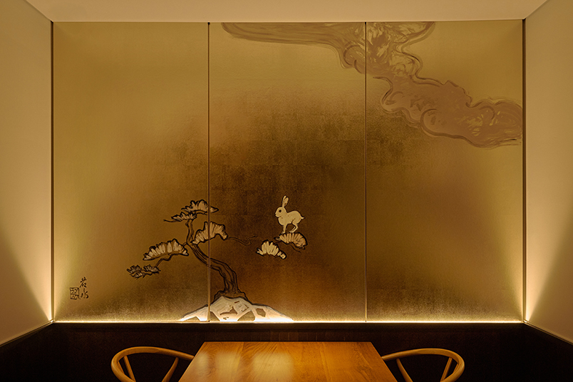 Floor 2 - Table for 6 - 23 Room