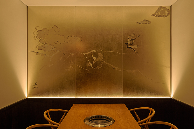 Floor 2 - Table for 8 - 29 Room