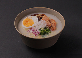 鶏白湯ラーメン